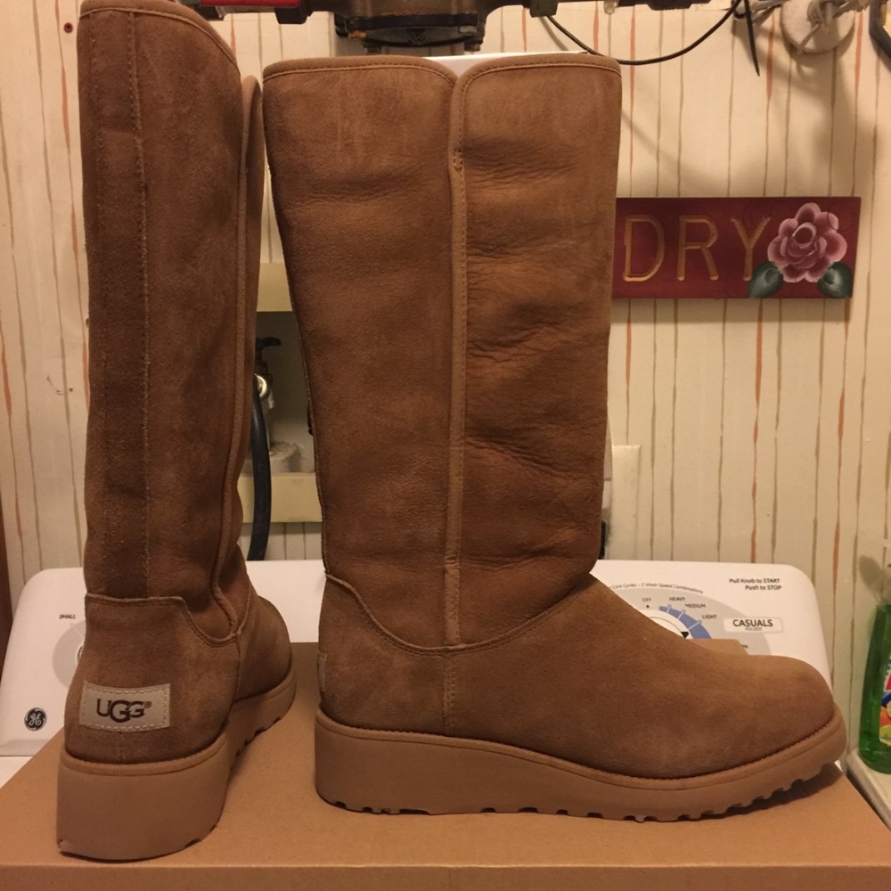 UGG KARA BOOTS